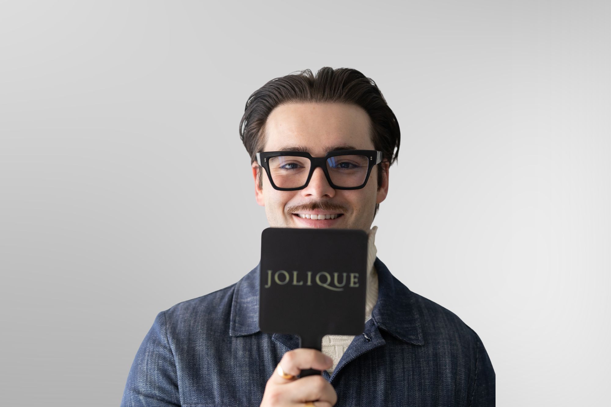 Porcelain Veneers in Melbourne